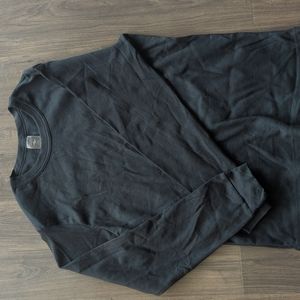 Brand new men's long sleeve t-shirt